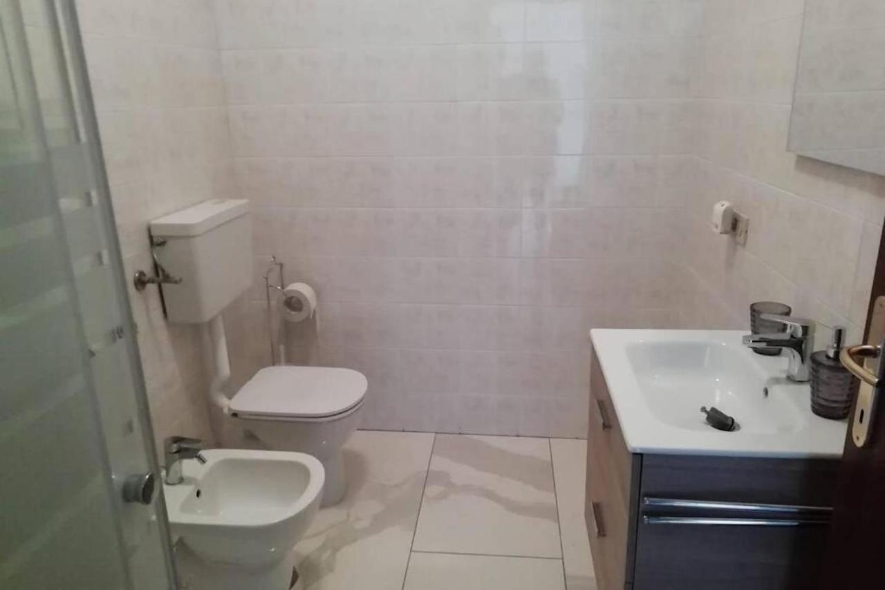 Lurago dʼErba Home & Breakfast La Madonnina 013136-Cni-00001 מראה חיצוני תמונה